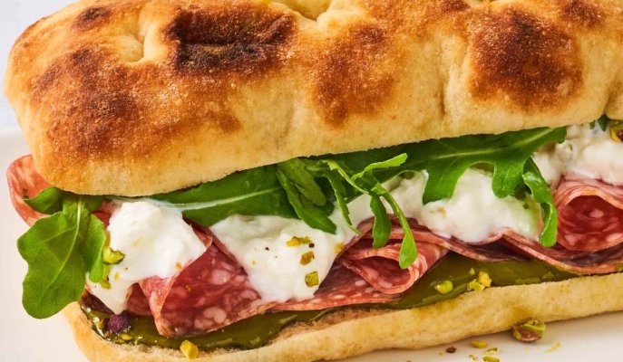 La Lorraine launches free cookbook